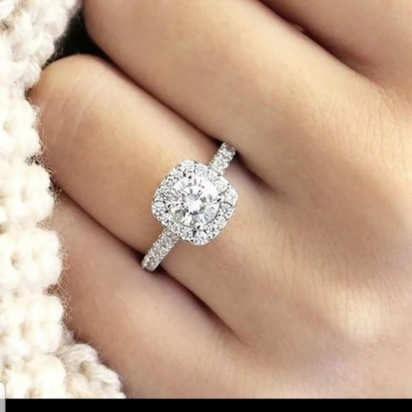 Jewelry - Big Cubic Zirconia Ring Fashion Wedding Jewelry